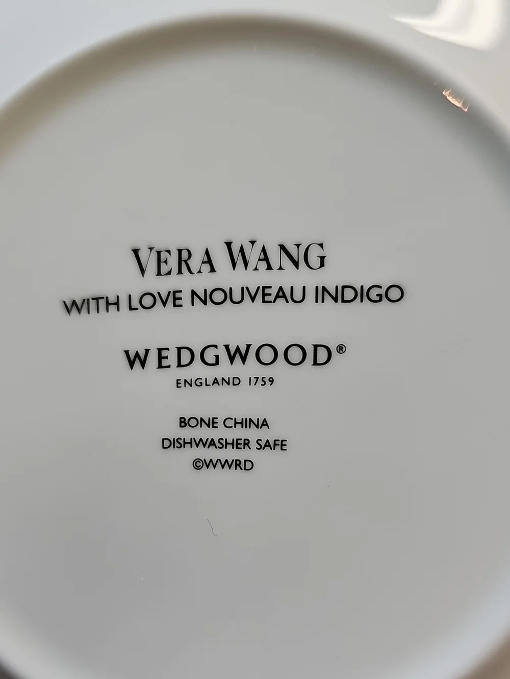 NWT Wedgwood Vera Wang With Love Nouveau Indigo Navy + Silver Tea Saucers - S/2
